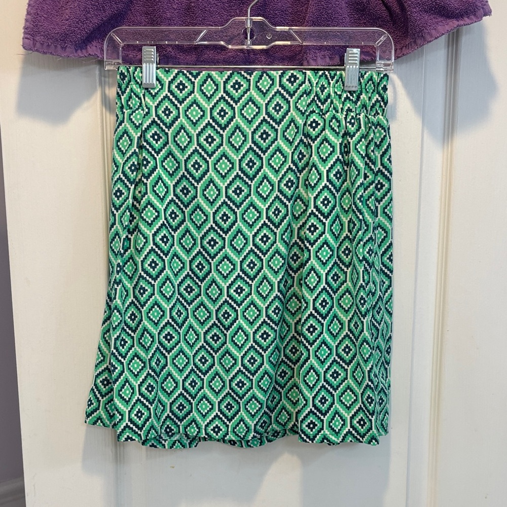 NWT Francesca's Collections Green and Black Patterned A-Line Skirt